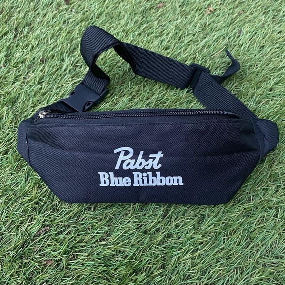 PABST BLUE RIBBON BLACK COOLER WAIST BELT BAG ( FANNY PACK)  #FML130044 - Picture 2 of 5